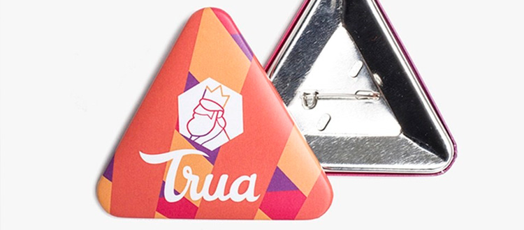 Chapas triangulares personalizadas